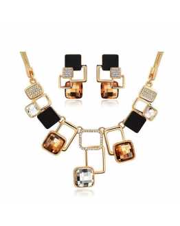 New Fashion Crystal Necklace