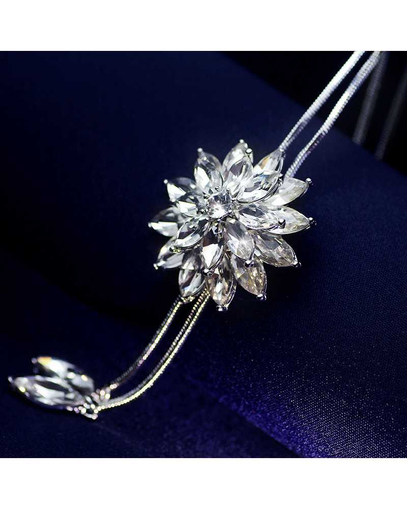 Adjusted Zircon Snowflake Long Pendant