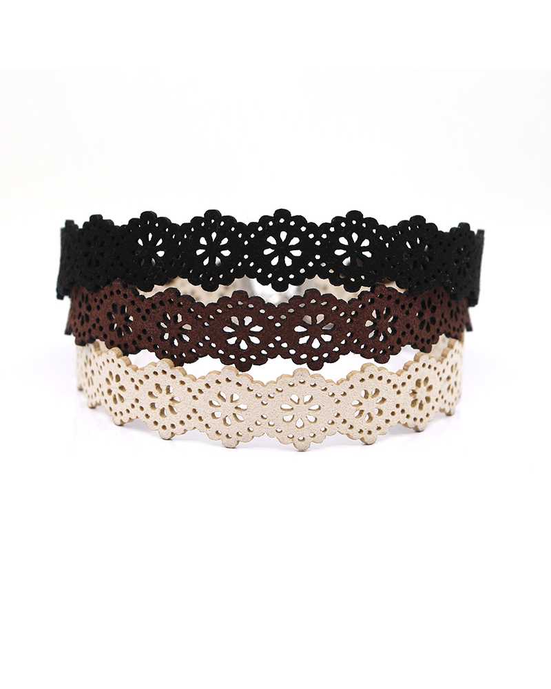 beige velvet choker